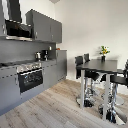 Neu Schwarzwald Zimmer Am Schloessle Goldstadt Pforzheim Eksteriør billede