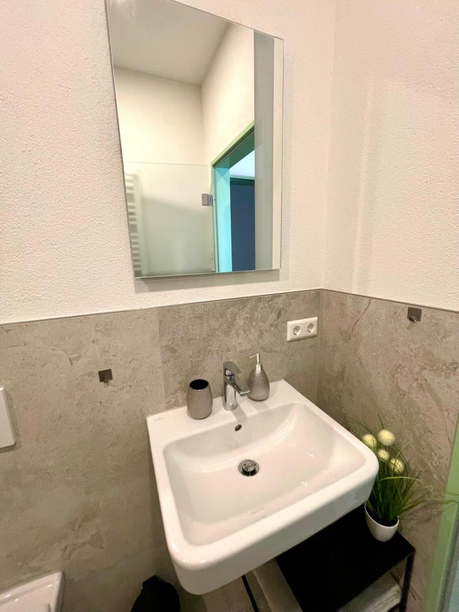 Neu Schwarzwald Am Schloessle Goldstadt Apartment *